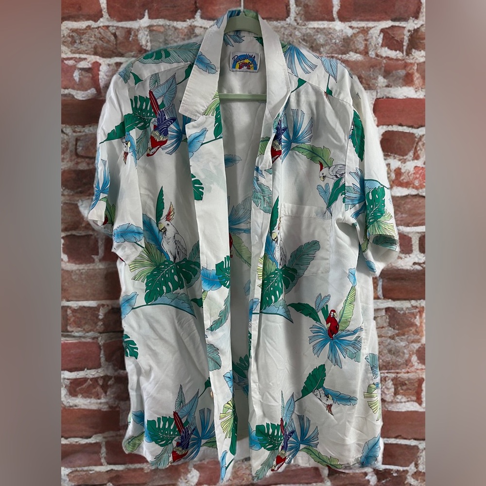 Vintage 90’s White and Green Lightweight Shirt with Tropical Parrot Print